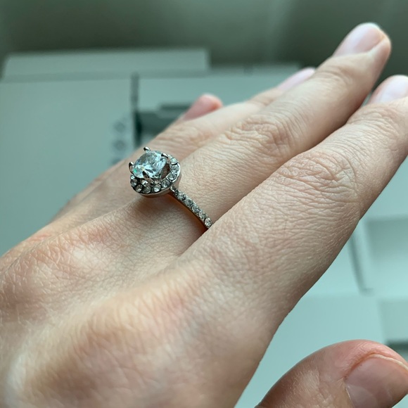 Gorgeous Princess Cut White Sapphire 925 Silver - Picture 2 of 3